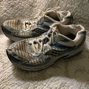 SAUCONY WOMENS RUNNING SHOES